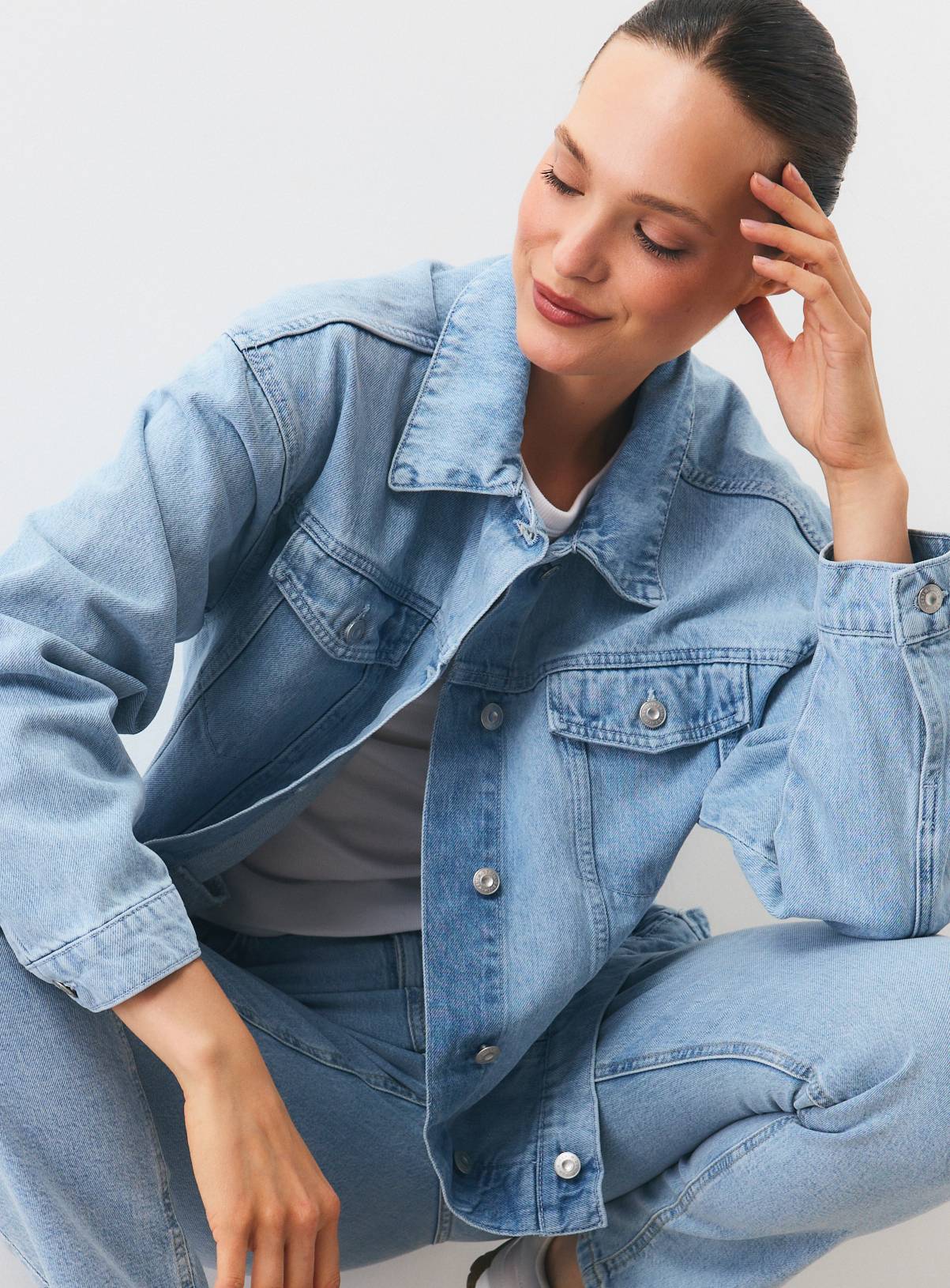 Light Blue Denim Bleach Wash Oversized Trucker Jacket 20 - Image 1